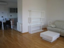 Mlinovi - modern apartment with garage place
