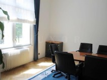 City center- office in the business building 240m2