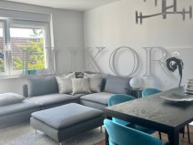 Tresnjevka- vrhunski uredjen trosobni stan 72m2