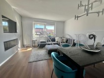 Tresnjevka- vrhunski uredjen trosobni stan 72m2